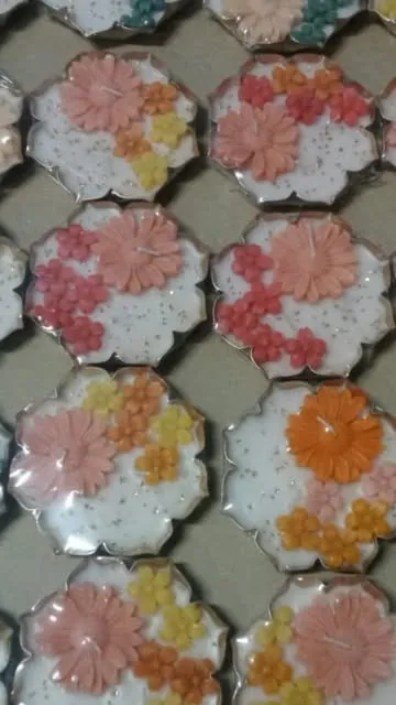 Daisy Urli Candles