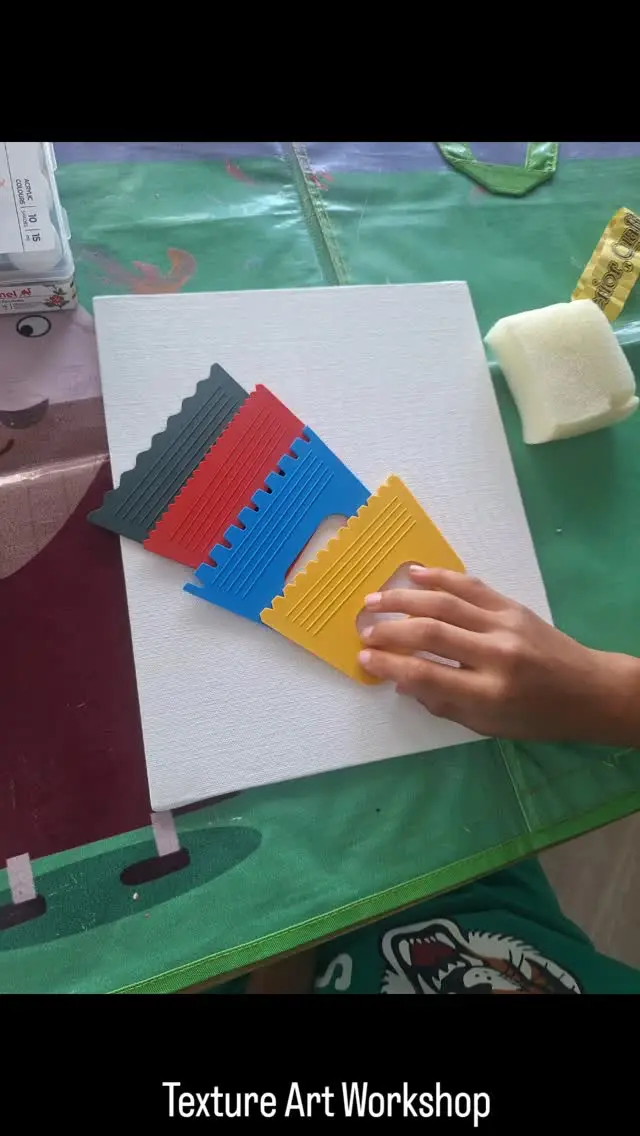 Kids' texture art