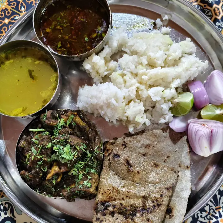 Legendary mutton thali @ Hotel Jagadamba